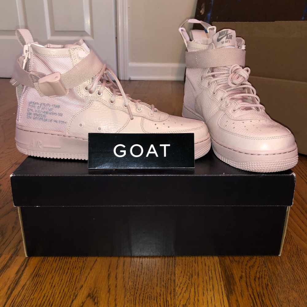 Nike SF AF1 Mid (Gs) Silt Red-Dust 7Y 8.5W NWT!!